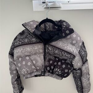 Paisley Patterned Puffer Jacket in Black and Gray